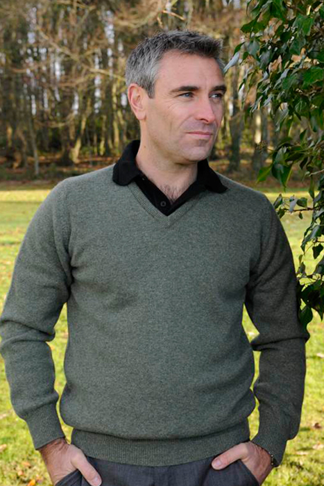 Deluxe Scottish Lambswool V-Neck with Set-In Sleeve